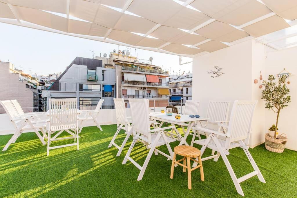 Neoclassical Flat With 2 Bedrooms In Pireus Zewnętrze zdjęcie